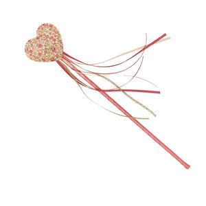 Margot Floral Heart Wand