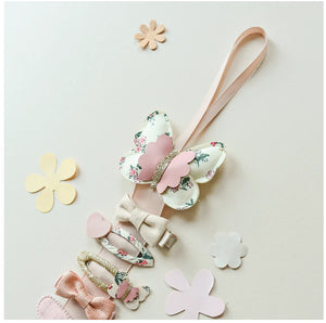 Flora butterfly clip hanger